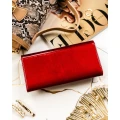 Duży, skórzany portfel damski w czerwonym kolorze  - Rovicky